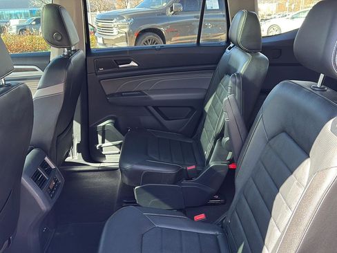 Used 2021 Volkswagen Atlas SEL Premium image 15