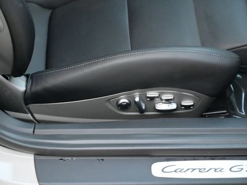 Used 2019 Porsche 911 Carrera GTS image 39