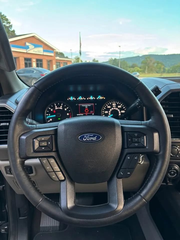 Used 2020 Ford F150 XLT w/ Equipment Group 302A Luxury AWD/4WD image 11