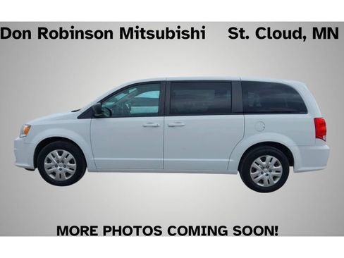 Used 2018 Dodge Grand Caravan SE w/ UConnect Hands-Free Group FWD image 1