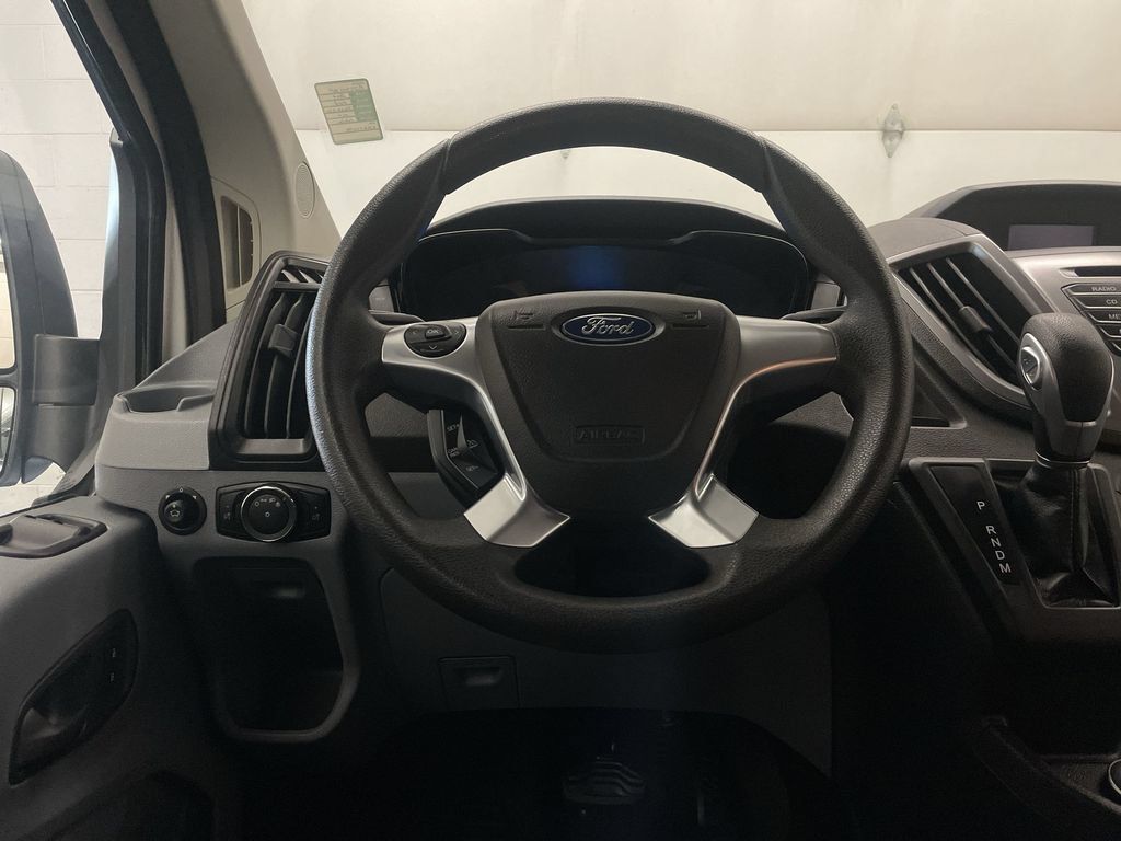 Used 2019 Ford Transit 350 XLT RWD image 5