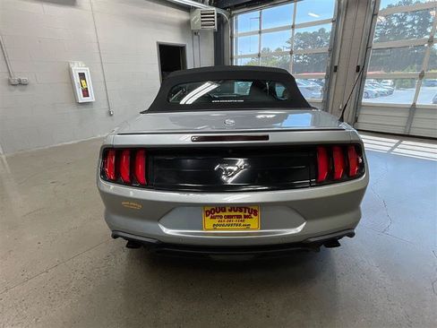 Used 2021 Ford Mustang Premium RWD image 4
