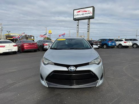Used 2017 Toyota Corolla LE image 10