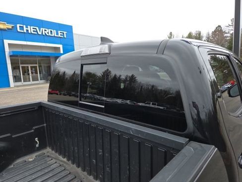 Used 2018 Toyota Tacoma TRD Sport image 24