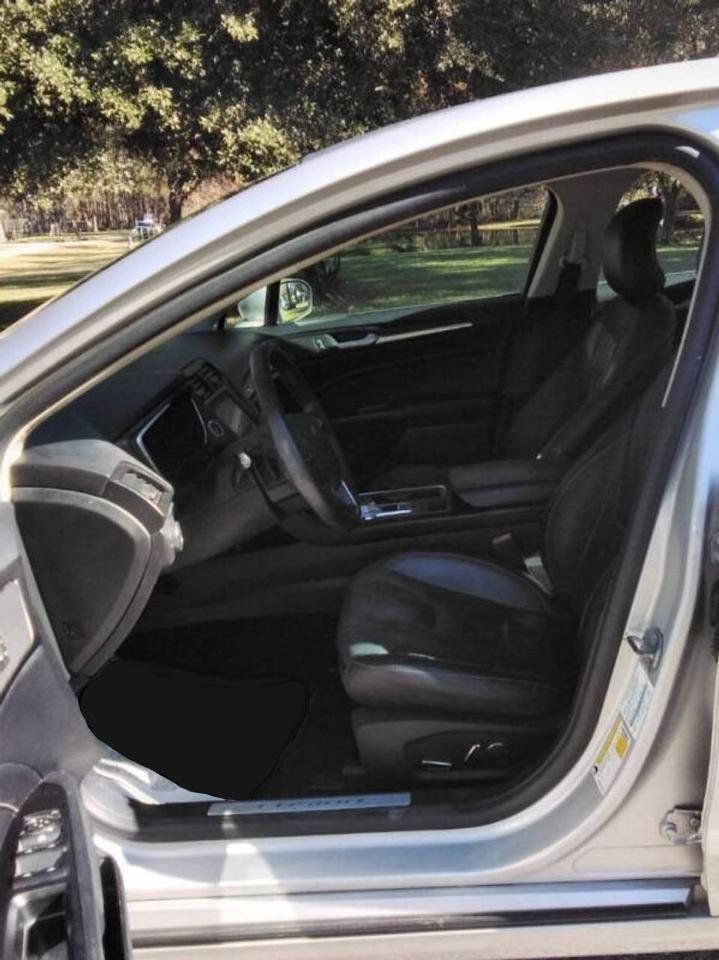 Used 2019 Ford Fusion Titanium AWD/4WD image 11