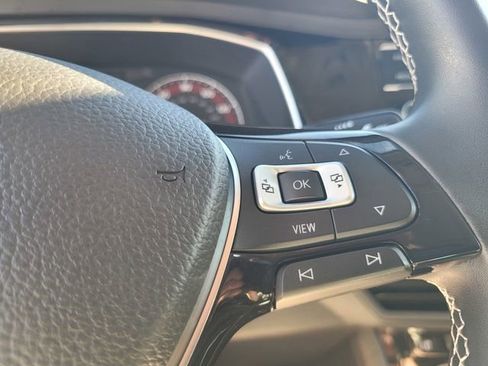 Used 2021 Volkswagen Jetta SE w/ SE Cold Weather Package image 26