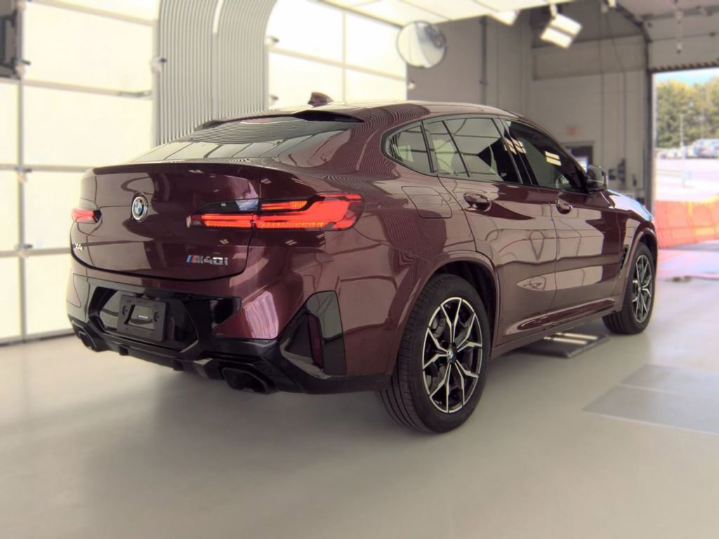 Used 2023 BMW X4 M40i AWD/4WD image 11