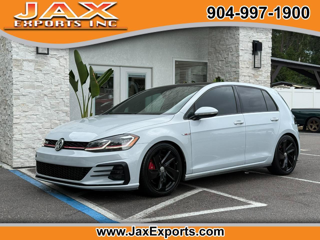 Used 2018 Volkswagen GTI SE FWD image 1