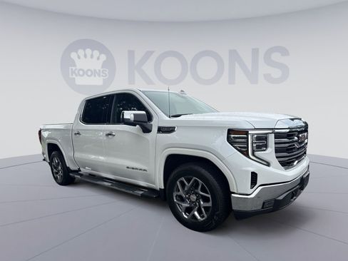 Used 2022 GMC Sierra 1500 SLT w/ SLT Convenience Package AWD/4WD image 10