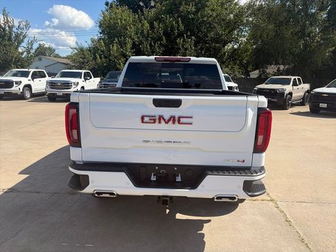 New 2026 GMC Sierra 1500 AT4 w/ AT4 Premium Package AWD/4WD image 5