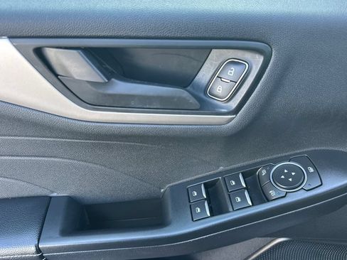 Certified 2022 Ford Escape SE FWD image 13