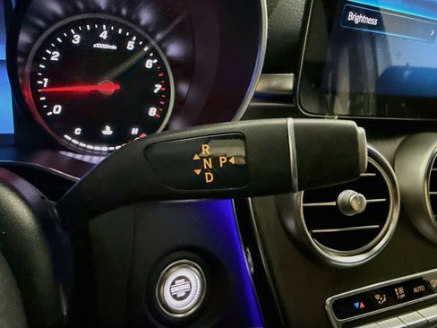 Used 2022 Mercedes-Benz GLC 300 image 18