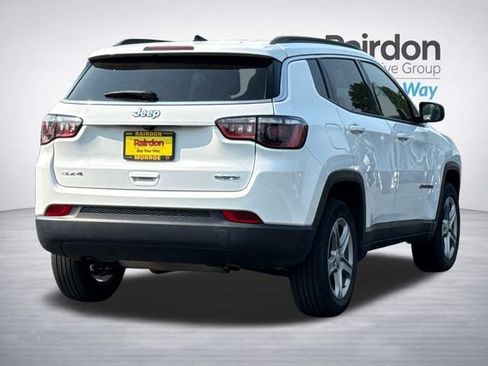 Used 2024 Jeep Compass Latitude AWD/4WD image 6