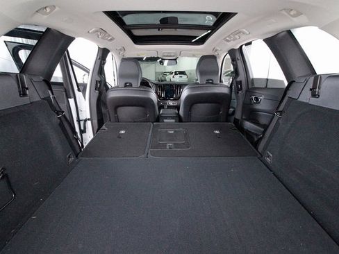 Used 2024 Volvo XC60 T8 Plus w/ Climate Package image 27