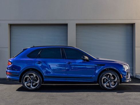 Used 2022 Bentley Bentayga AWD/4WD image 6