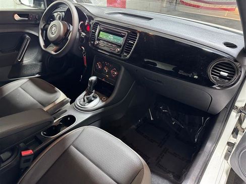 Used 2015 Volkswagen Beetle 1.8T image 12