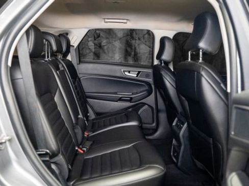 Used 2021 Ford Edge SEL image 17