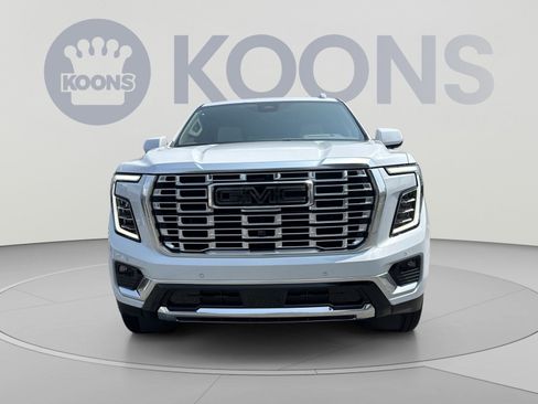 New 2026 GMC Yukon Denali w/ Denali Reserve Package AWD/4WD image 7