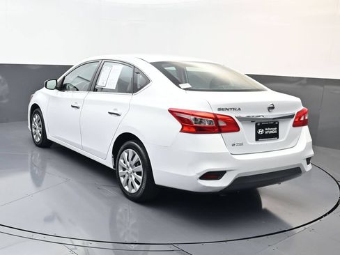 Used 2018 Nissan Sentra S FWD image 5