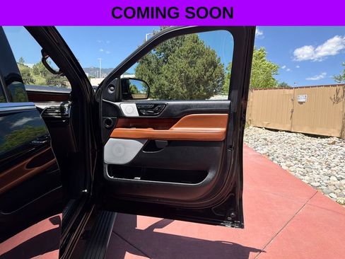 Used 2018 Lincoln Navigator Reserve w/ Technology Package AWD/4WD image 37