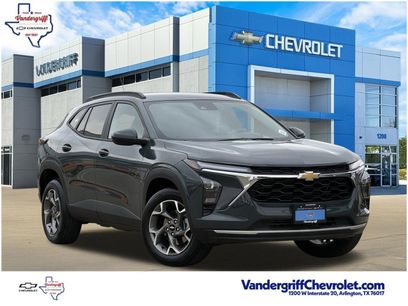 Used 2025 Chevrolet Trax LT