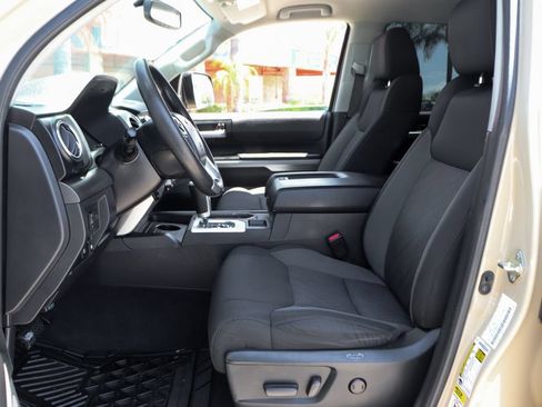 Used 2017 Toyota Tundra SR5 w/ SR5 Upgrade Package RWD image 17