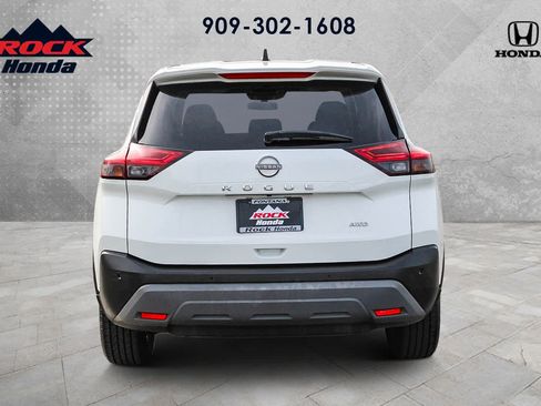 Used 2023 Nissan Rogue S image 5