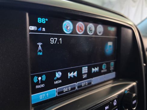 Used 2018 GMC Sierra 1500 SLT AWD/4WD image 19