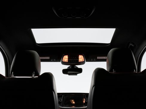 Used 2022 Dodge Durango R/T w/ Blacktop Package image 18