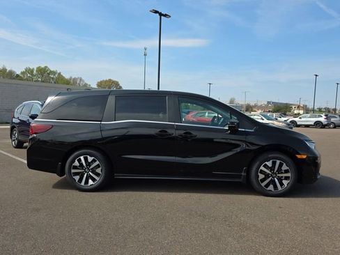 New 2026 Honda Odyssey EX-L image 2