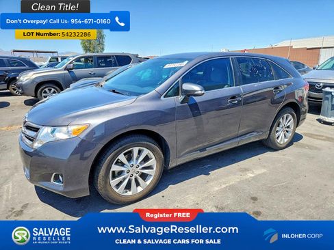 Used 2013 Toyota Venza LE FWD image 1