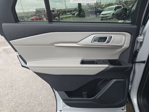 New 2026 Ford Explorer Active AWD/4WD image 19