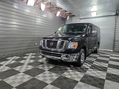 Used 2021 Nissan NV 3500 SL image 37
