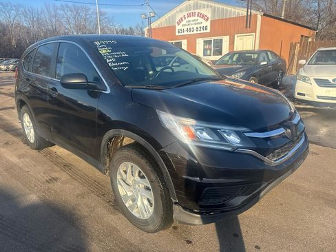 Used 2015 Honda CR-V LX image 3