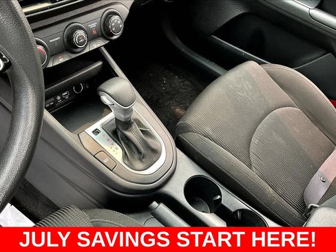 Used 2021 Kia Forte LXS FWD image 17