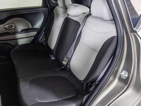Used 2015 Kia Soul image 33