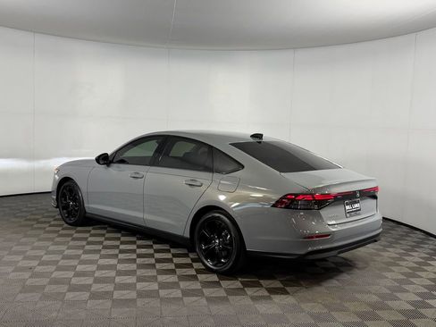 Used 2025 Honda Accord SE image 6