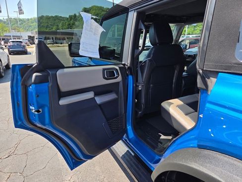 Used 2023 Ford Bronco Wildtrak AWD/4WD image 22