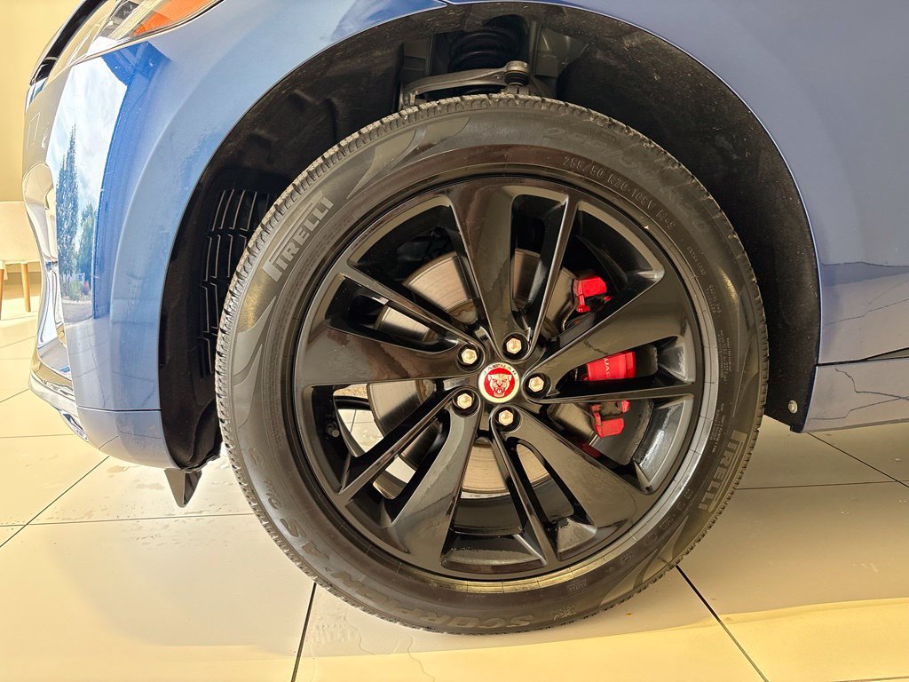 Used 2022 Jaguar F-PACE R-Dynamic S AWD/4WD image 11