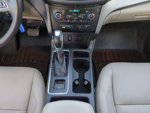 Used 2018 Ford Escape SEL image 19
