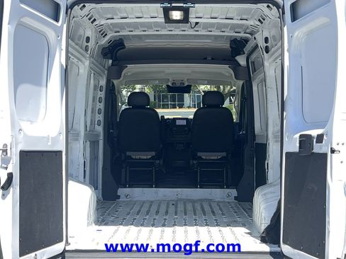 Used 2025 RAM ProMaster 2500 w/ Convenience Group FWD image 20
