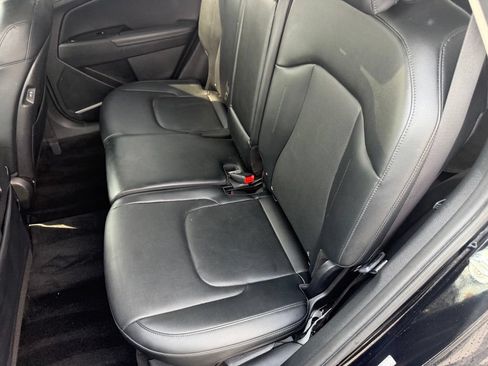 Used 2023 Kia Sportage EX AWD/4WD image 36