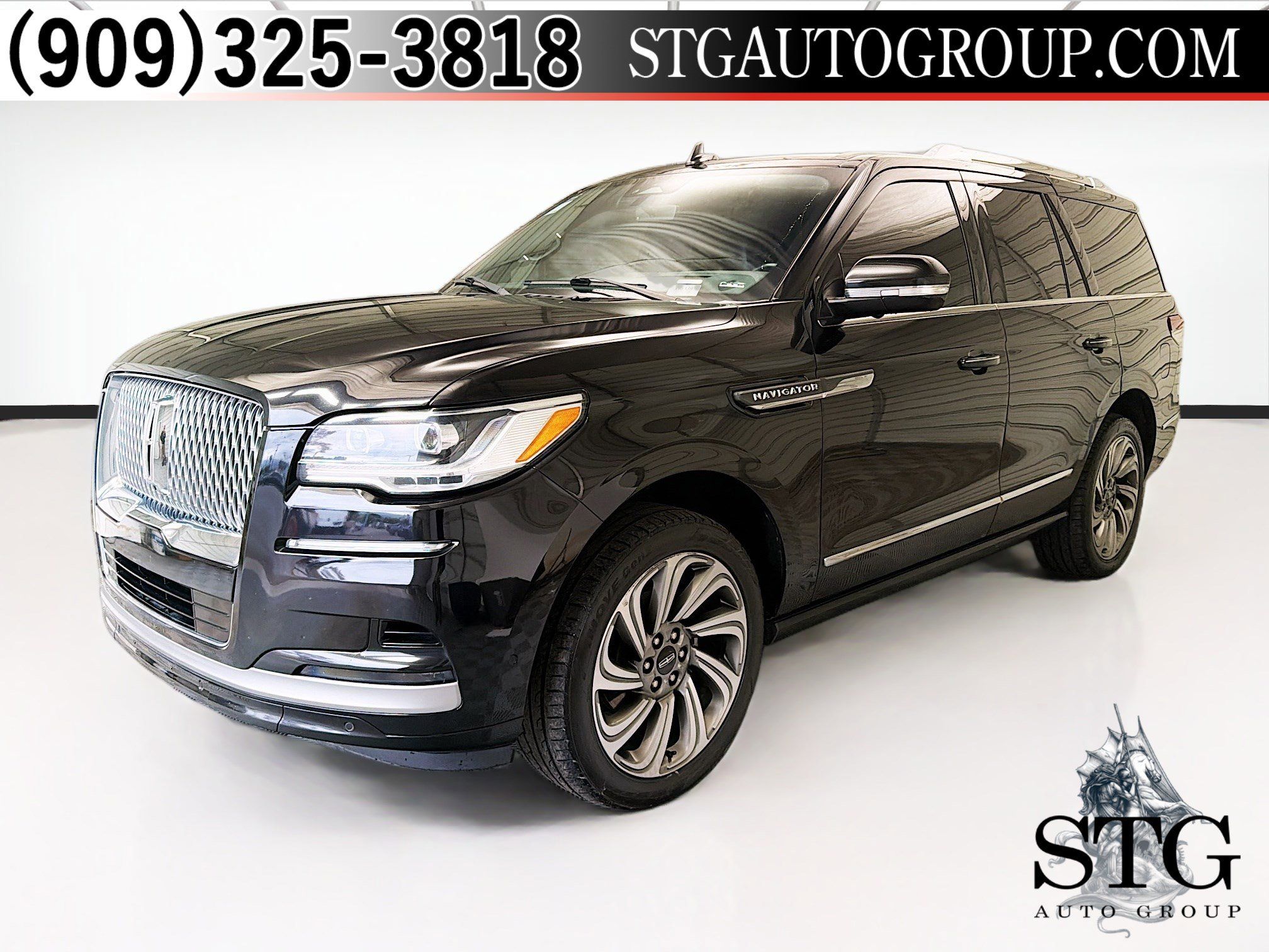 Used 2022 Lincoln Navigator Reserve AWD/4WD image 1