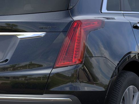 New 2025 Cadillac XT5 Premium Luxury w/ Technology Package image 12