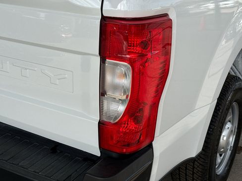 Used 2021 Ford F250 XL w/ Power Equipment Group image 32