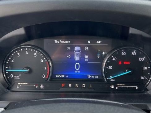 Used 2023 Ford Explorer XLT w/ Equipment Group 202A AWD/4WD image 18