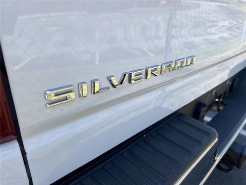 Used 2025 Chevrolet Silverado 2500 LT w/ Convenience Package AWD/4WD image 14