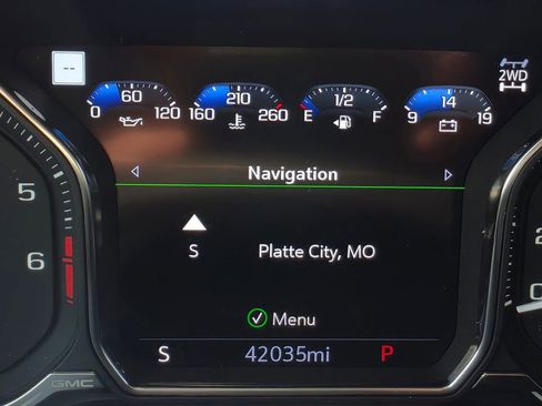 Used 2021 GMC Yukon Denali w/ Denali Premium Package AWD/4WD image 43