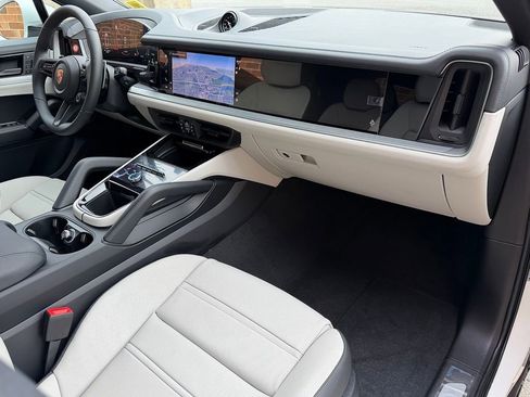 New 2026 Porsche Cayenne S AWD/4WD image 20