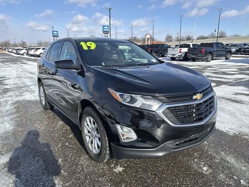 Used 2019 Chevrolet Equinox LT image 1